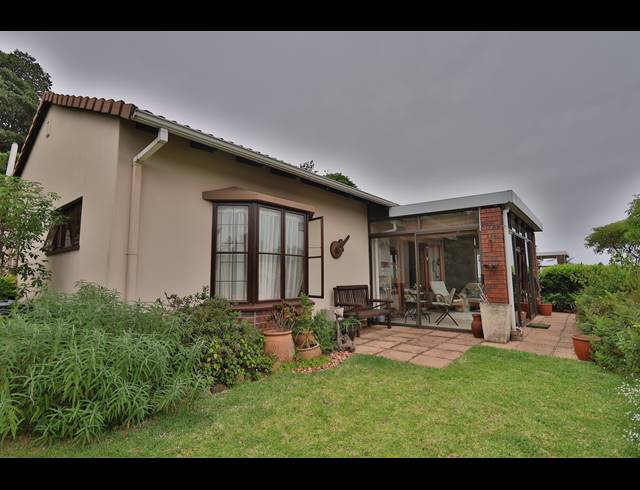 2 BEDROOM SIMPLEX SOLD IN DAWNCLIFFE